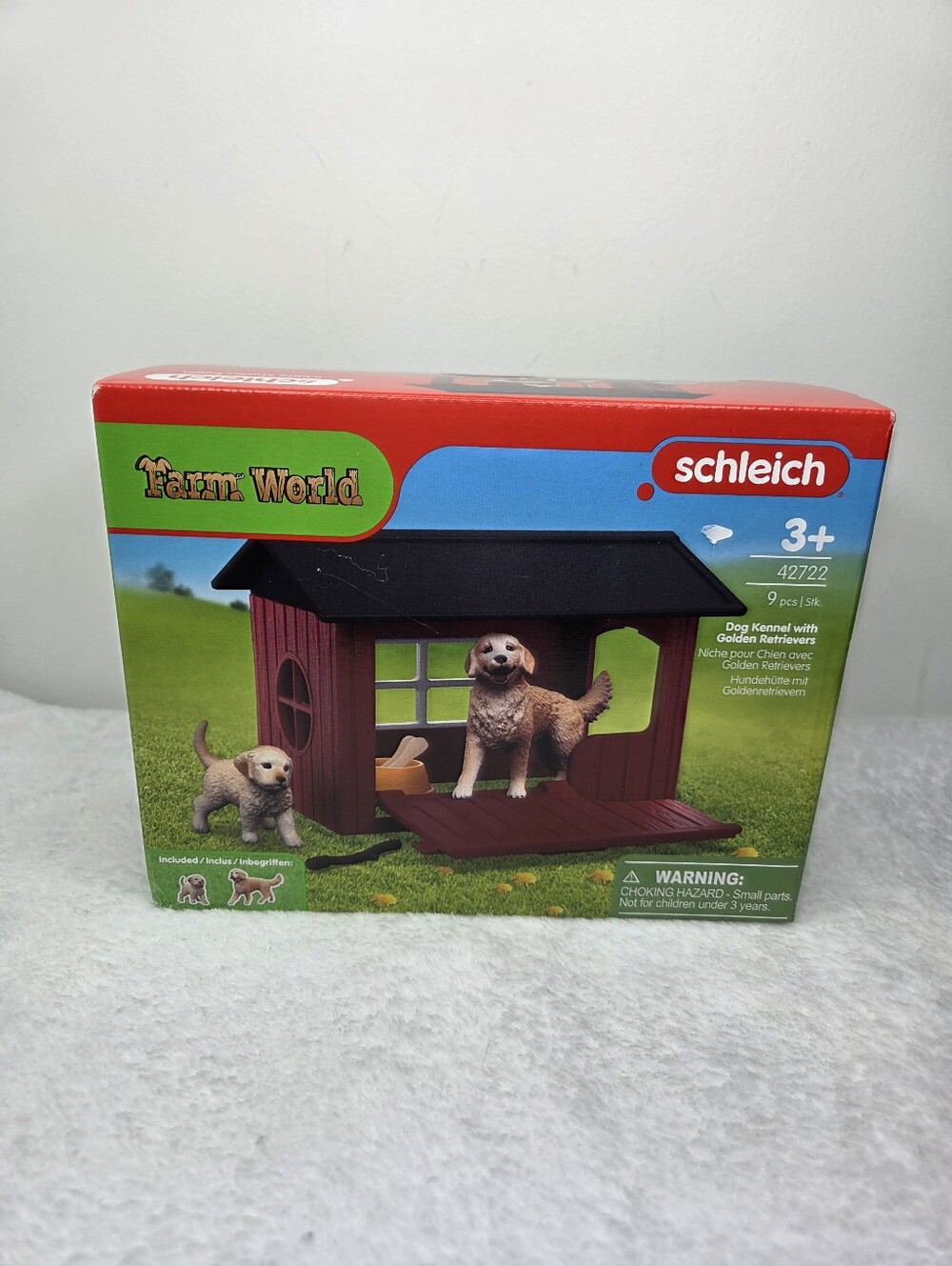 Schleich Farm Worl 42722 Dog Kennel With Golden Retriever